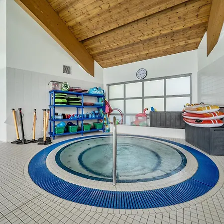 Jubilee Ground-floor Double Bedroom * Penrith