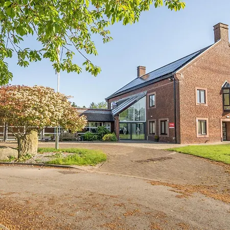 Jubilee Ground-floor Double Bedroom Сasa de vacaciones Penrith